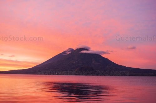Amanecer en Atitlán, Sololá