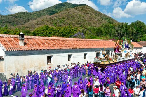 Cortejo Procesional Jesús Nazareno del Monte Pulsiano