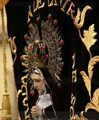 Estandarte de Hermandad Virgen de Dolores
