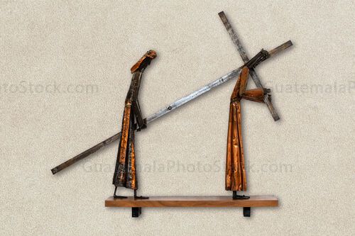 Santo Vía Crucis, Estación V Jesús es ayudado por el Cirineo