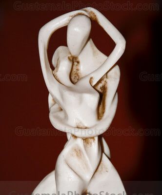 Escultura de hueso molido