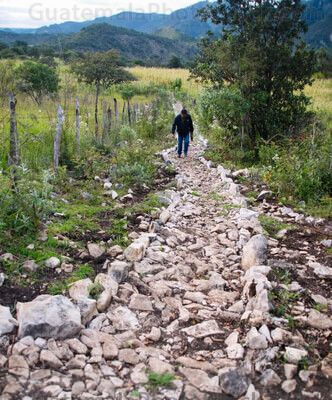 Sendero hacia el Hoyo Cimarrón