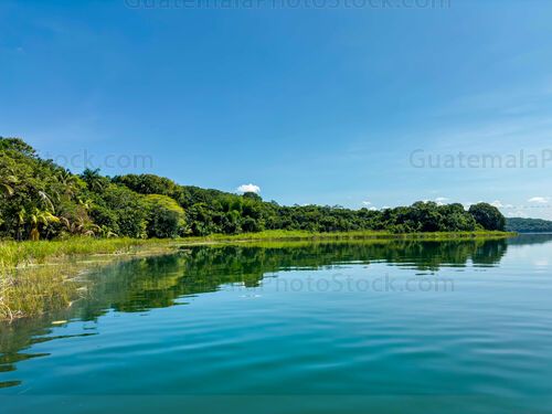 Lago Petén Itzá