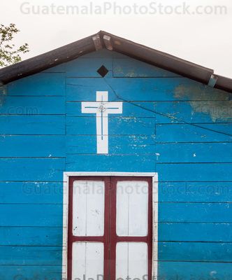 Fachada de Iglesia Católica en Chahal