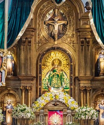 Altar de la Virgen del Rosario