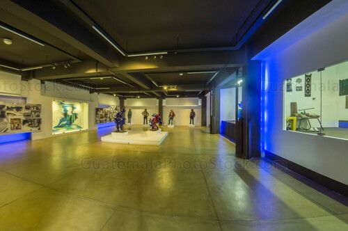 Sala de exposición del museo de Efrain Recinos