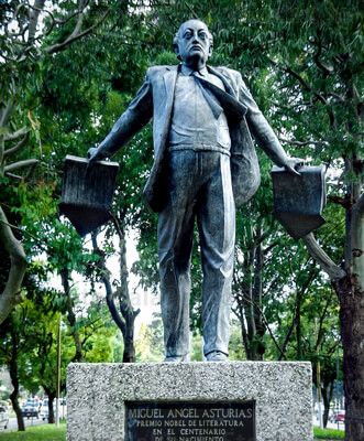 Monumento a Miguel Ángel Asturias
