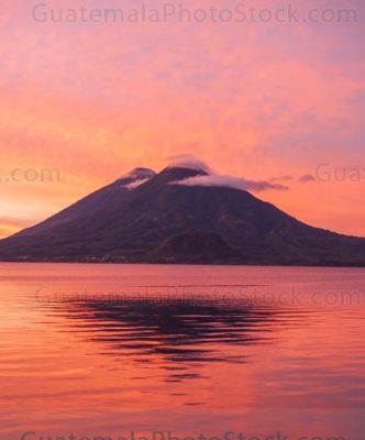 Amanecer en Atitlán, Sololá