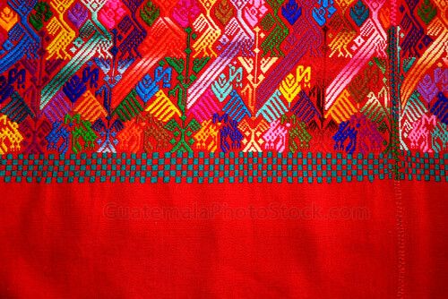 Detalle de huipil de tela tipica