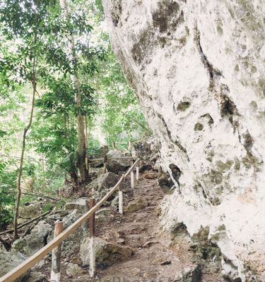 Senderos de las cuevas de Setzol
