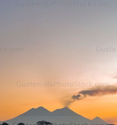 Volcán de Acatenango y Fuego