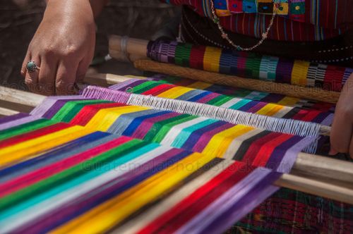 Tejedora de San Juan La Laguna