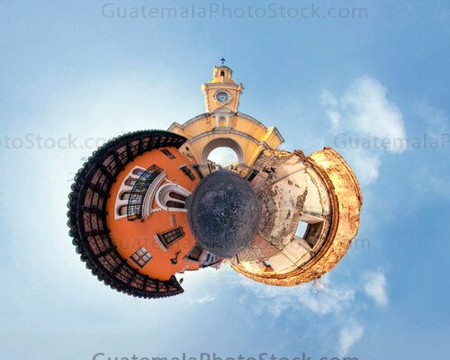 Tiny Planet: Calle del Arco de Santa Catalina