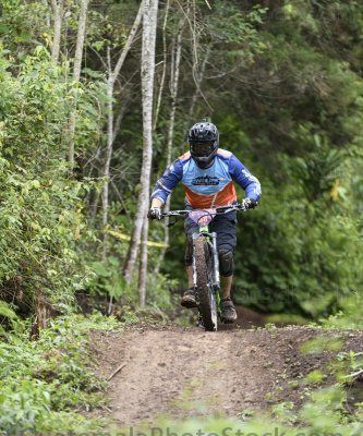 Carrera de bicicleta de montaña