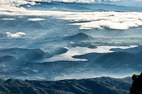 Lago de Amatitlán desde el Volcán de Agua