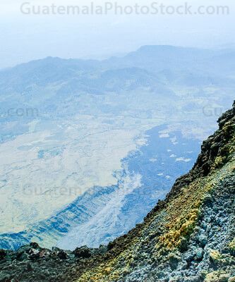 Crater y faldas del Volcán de Pacaya