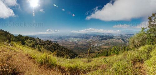 Panorama: Valle de la Laguna de Retana