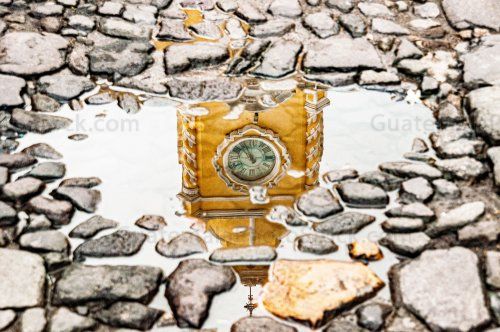 Reflejo del Arco de Santa Catalina