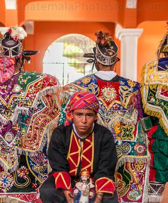 Jóvenes danzantes de Santiago
