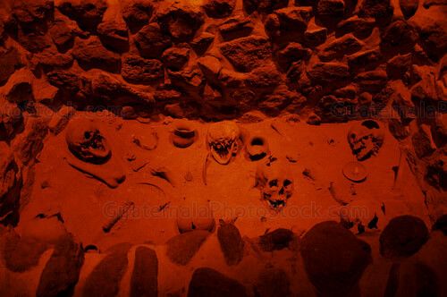 Osamentas del sistema funerario del Templo de Quetzalcoat