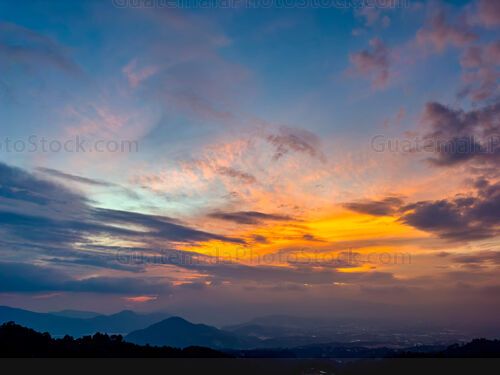 Paisaje al atardecer