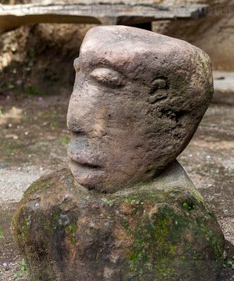Rostro maya del centro ceremonial Jolom Noj
