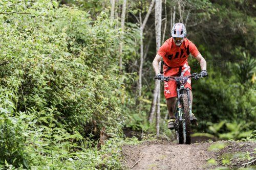 Carrera de bicicleta de montaña