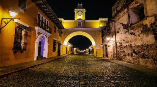Arco de Santa Catalina nocturno