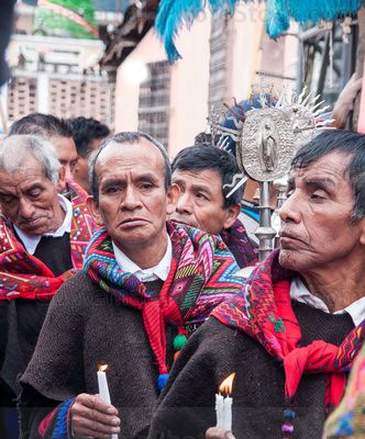 Cofrades de la cofradia de Santo Tomas Chichicastenango