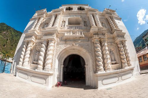Fachada de la Iglesia de Zunil