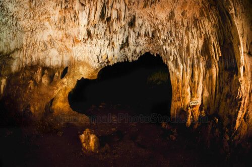 Cueva Aktun Kan