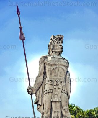 Monumento a Tecún Umán