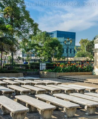 Bancas de la concha acustica del Parque Centenario
