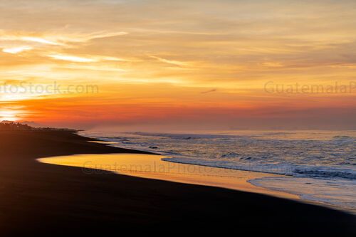 Playa de Chulamar al amanecer