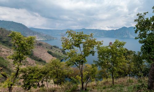 Paisaje de la Laguna de Ayarza