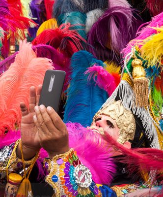 Bailador disfrazado durante la fiesta patronal de Chichicastenango