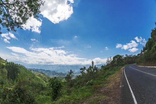 Camino a Lanquín