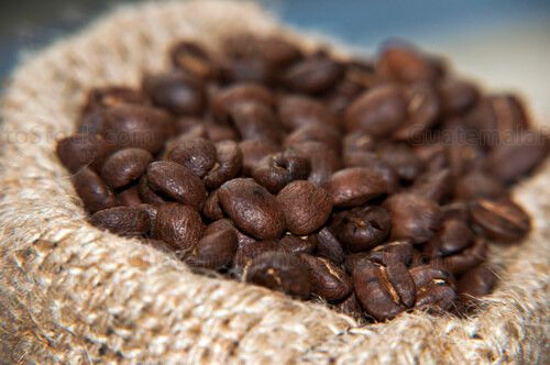 Granos de café tostado