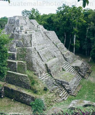 Sitio Arqueológico de Yaxhá