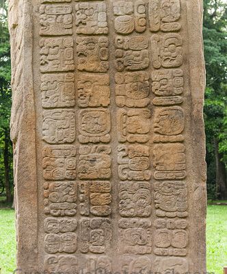 Jeroglificos mayas en Quiriguá