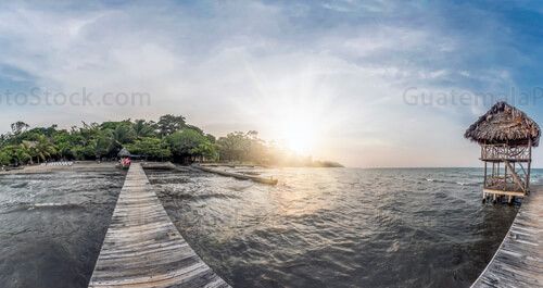 Panorama: Playa Hotel Salvador Gaviota, Livingston, Izabal