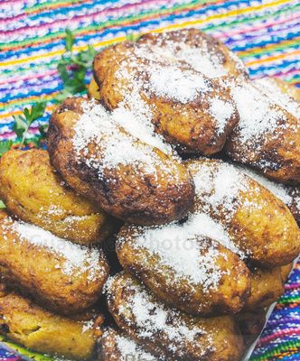 Rellenitos de platano y frijol