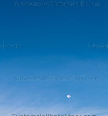Luna al amanecer