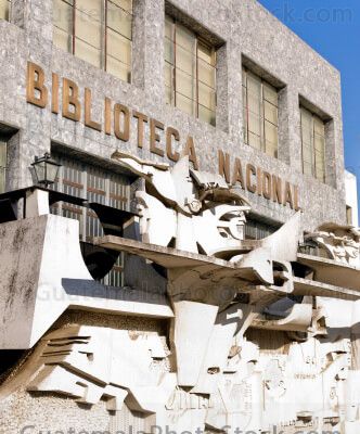 Fachada del Edificio de la Biblioteca Nacional de Guatemala