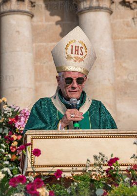 Monseñor Gonzalo de Vila, SJ.