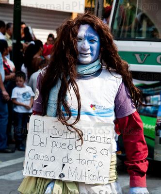 Disfraz de parodia en la Huelga de Dolores