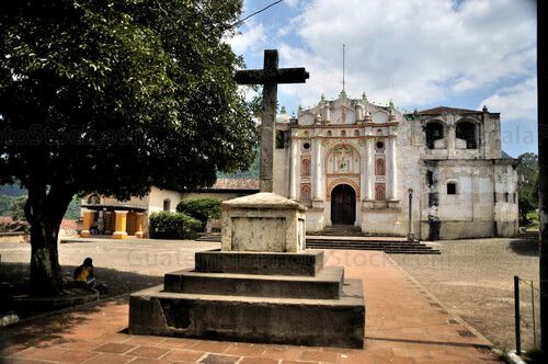 Atrio de la Iglesia de San Juan del Obispo