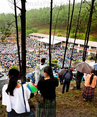 Asistencia a la misa con las reliquias de San Juan Bosco