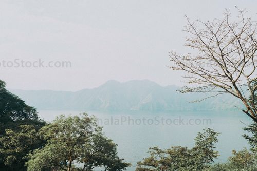 Laguna de Ayarza