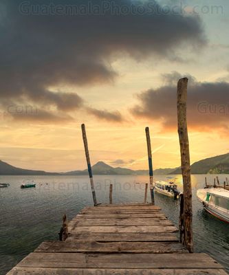 Atardecer en el Lago de Atitlán, Sololá